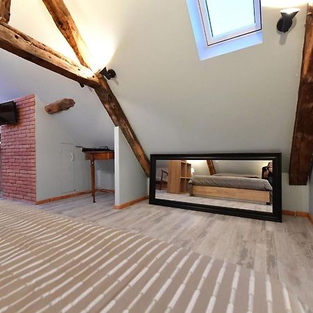 Ferienwohnung Loft Sous Les Combles - Loft Under The Rafter Rodez Exterior foto